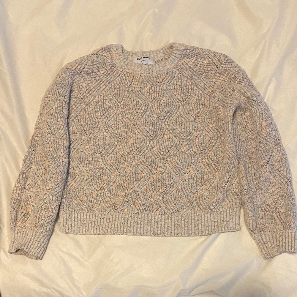 Old Navy Textured Knit Sweater in Cream and Gray